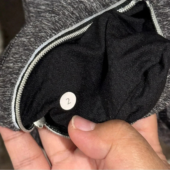 Lululemon Run Your Heart Out 1/4 Zip Pullover Size 2 - Picture 4 of 9